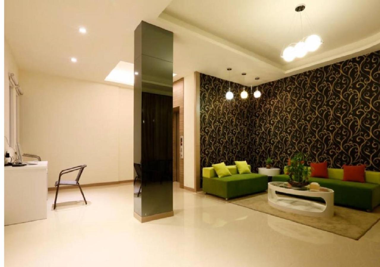 Hua Xiang Motel - Arena Kaohsiung Exterior photo