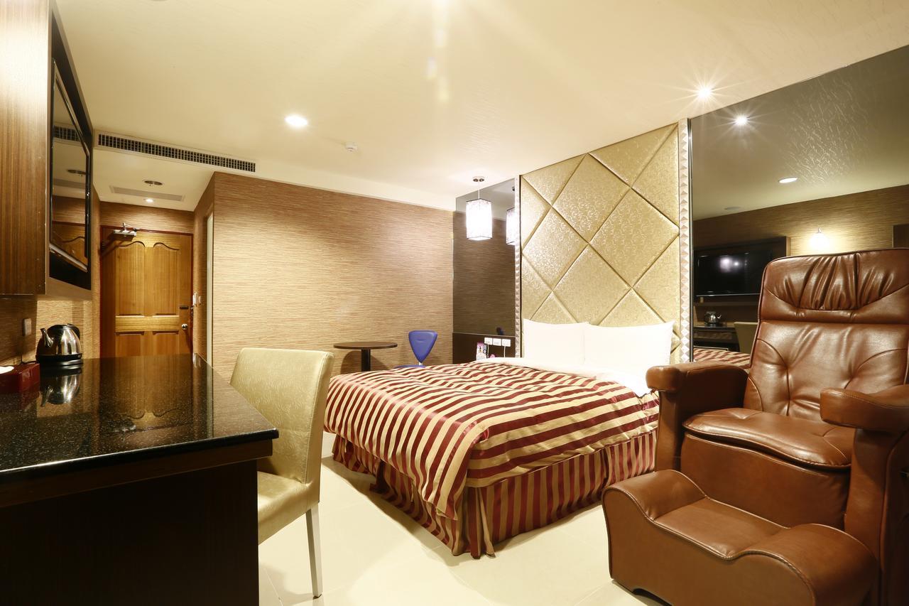 Hua Xiang Motel - Arena Kaohsiung Exterior photo